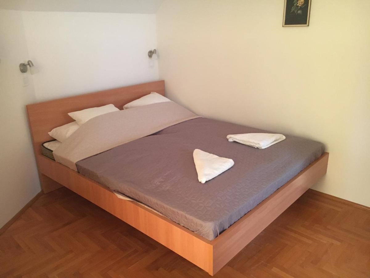 Center apartmanház Hotel Hajdúszoboszló Esterno foto