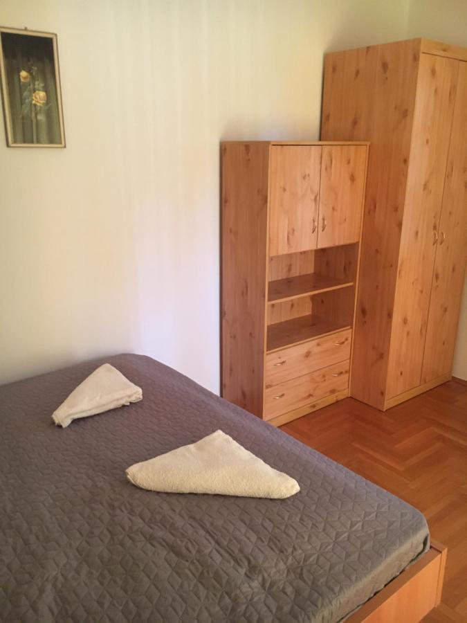 Center apartmanház Hotel Hajdúszoboszló Esterno foto